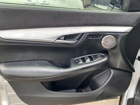 Used 2019 INFINITI QX50 Essential w/ Sensory Package FWD image 31