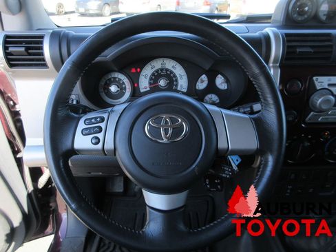 Used 2007 Toyota FJ Cruiser 4WD image 24