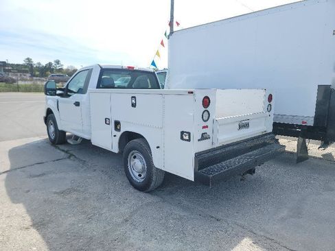 Used 2017 Ford F250 XL RWD image 6
