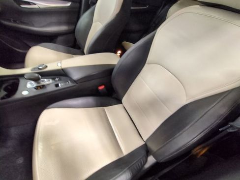 Used 2023 INFINITI QX55 Essential image 9