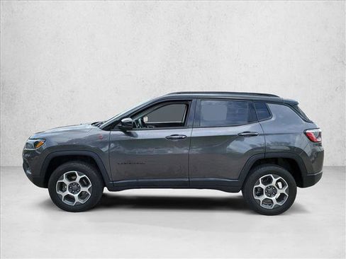 Used 2022 Jeep Compass Trailhawk w/ Trailhawk Convenience Group AWD/4WD image 8