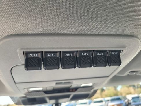 New 2025 Ford F550 4x4 SuperCab Super Duty image 29