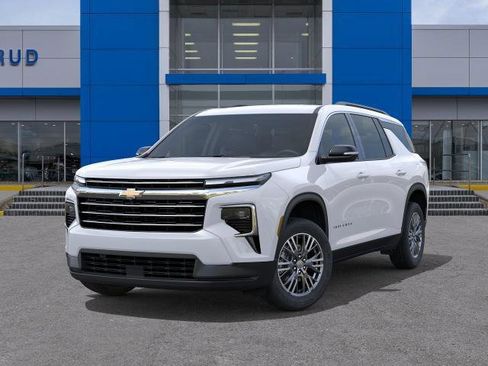 New 2026 Chevrolet Traverse LT w/ Driver Confidence Package AWD/4WD image 30