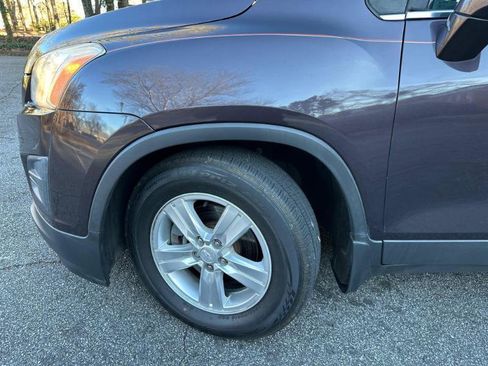 Used 2016 Chevrolet Trax LT w/ LT Convenience Package image 3