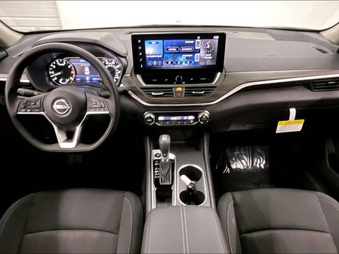New 2026 Nissan Altima 2.5 SV FWD image 6