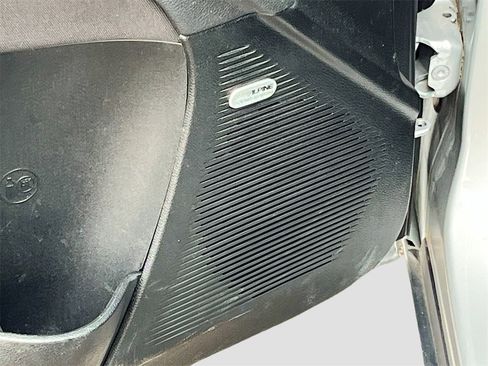 Used 2023 Dodge Challenger SXT w/ Cold Weather Group image 21