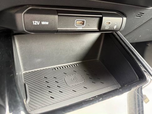Used 2024 Kia Niro EX FWD image 37