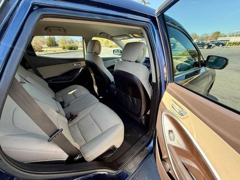 Used 2017 Hyundai Santa Fe Sport image 9