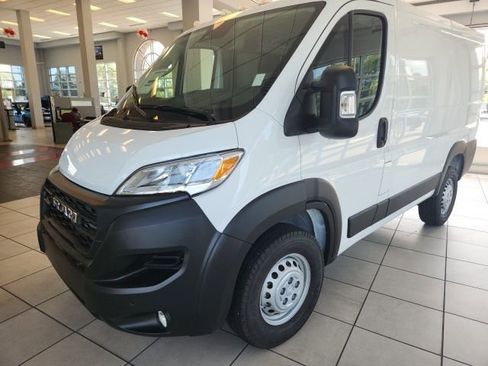 New 2025 RAM ProMaster 1500 w/ Safety Group FWD image 4