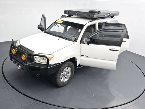 Used 2006 Toyota 4Runner SR5 AWD/4WD image 38