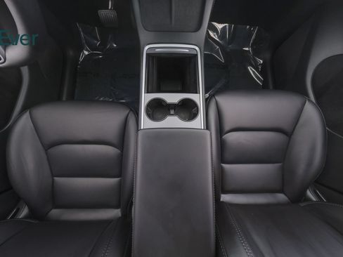 Used 2024 Tesla Model Y Long Range RWD image 27