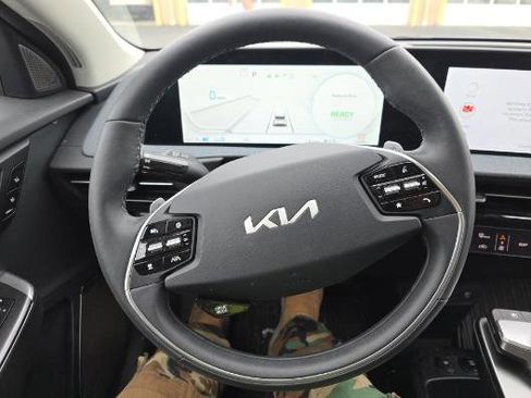 Used 2024 Kia EV6 Wind w/ Wind Technology Package AWD/4WD image 7