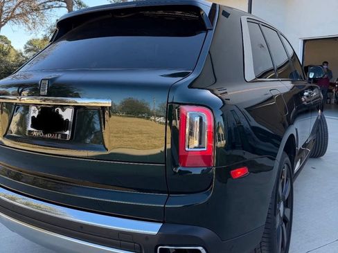 Used 2023 Rolls-Royce Cullinan w/ Cullinan Package AWD/4WD image 3