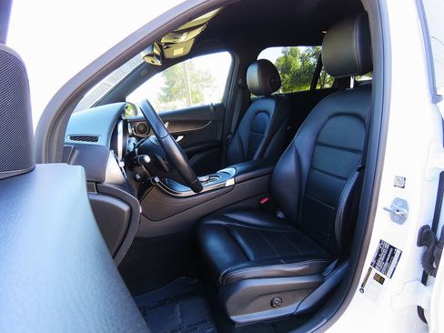 Used 2017 Mercedes-Benz GLC 300 image 21