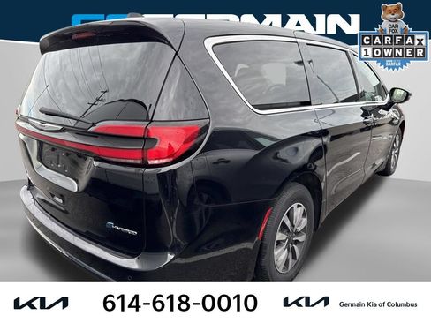 Used 2024 Chrysler Pacifica Limited FWD image 4