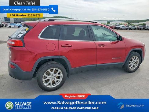 Used 2017 Jeep Cherokee Latitude w/ Cold Weather Group AWD/4WD image 4