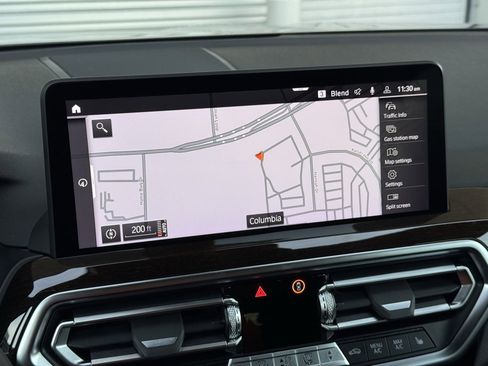 Used 2025 BMW X4 xDrive30i image 4