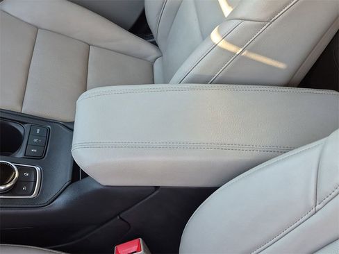 Used 2019 Cadillac XT4 Premium Luxury image 20