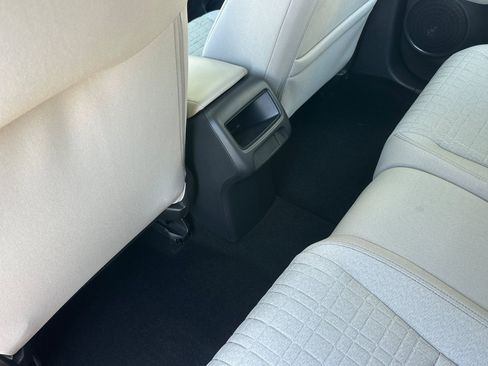 Used 2024 Honda HR-V LX image 30