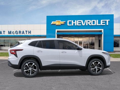 New 2026 Chevrolet Trax RS image 5