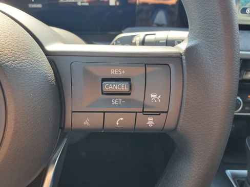 New 2025 Nissan Kicks SV image 12