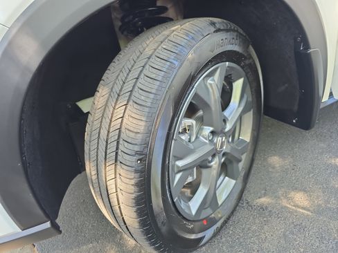 New 2026 Honda HR-V LX image 30