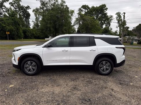 New 2026 Chevrolet Traverse LT FWD image 7