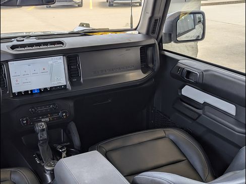 Used 2025 Ford Bronco Badlands AWD/4WD image 28
