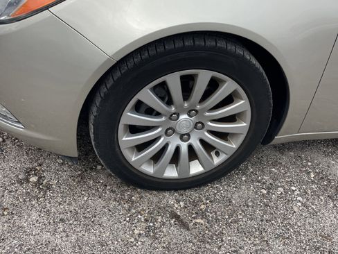 Used 2013 Buick Regal Premium image 29