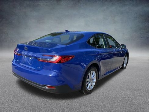 Used 2025 Toyota Camry LE FWD image 23