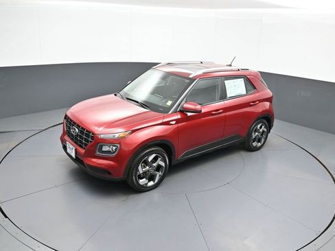 Certified 2023 Hyundai Venue SEL FWD image 34
