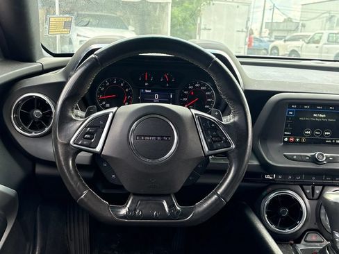 Used 2019 Chevrolet Camaro LT RWD image 17