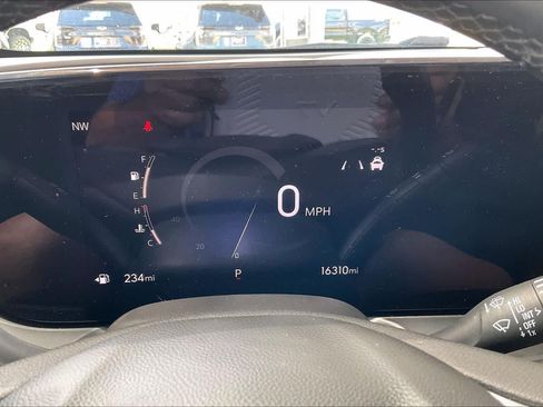 Used 2025 Buick Encore GX Sport Touring w/ Advanced Technology Package FWD image 25