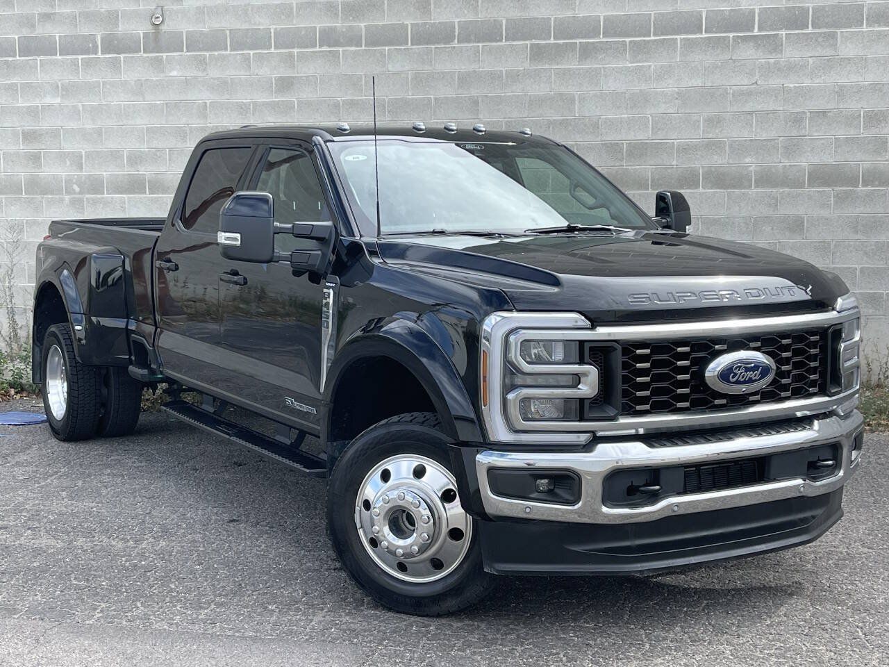 Used 2026 Ford F450 Lariat w/ Lariat Premium Package AWD/4WD image 1