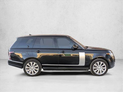 Used 2016 Land Rover Range Rover Supercharged image 4