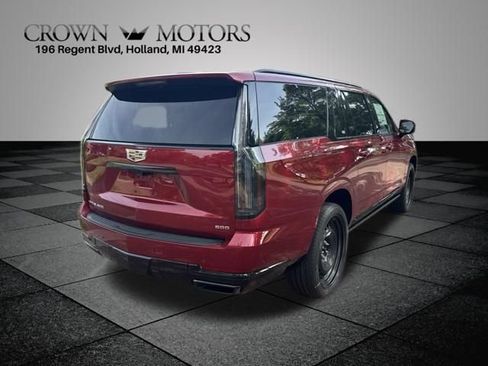 Used 2026 Cadillac Escalade ESV Platinum Sport w/ LPO, ONYX Package AWD/4WD image 7