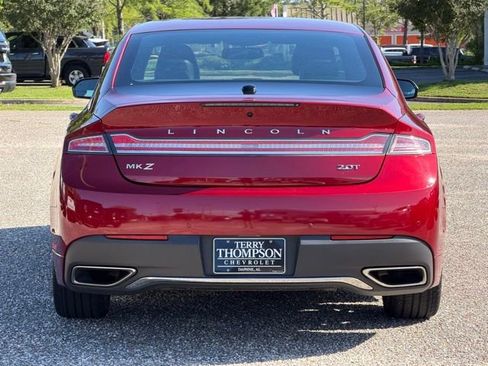 Used 2017 Lincoln MKZ Reserve FWD image 3