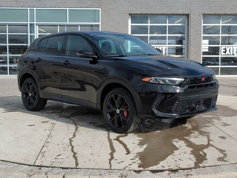 Used 2024 Dodge Hornet GT Plus image 10