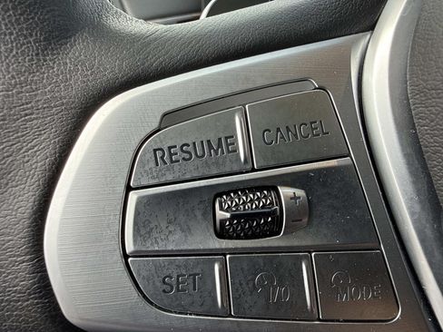 Used 2024 BMW X7 xDrive40i AWD/4WD image 36
