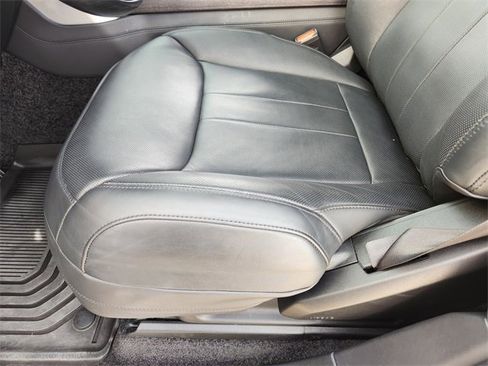 Used 2024 Land Rover Range Rover Autobiography image 23