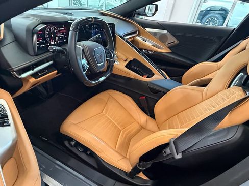 Used 2024 Chevrolet Corvette Z06 RWD image 11
