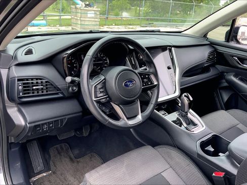 Used 2022 Subaru Outback Premium AWD/4WD image 17