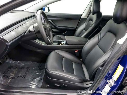 Used 2018 Tesla Model 3 Long Range RWD image 11