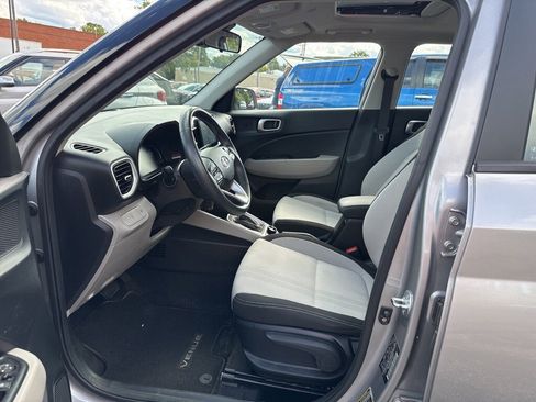 Certified 2023 Hyundai Venue SEL image 12