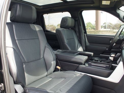 Used 2024 Toyota Tundra Platinum image 23