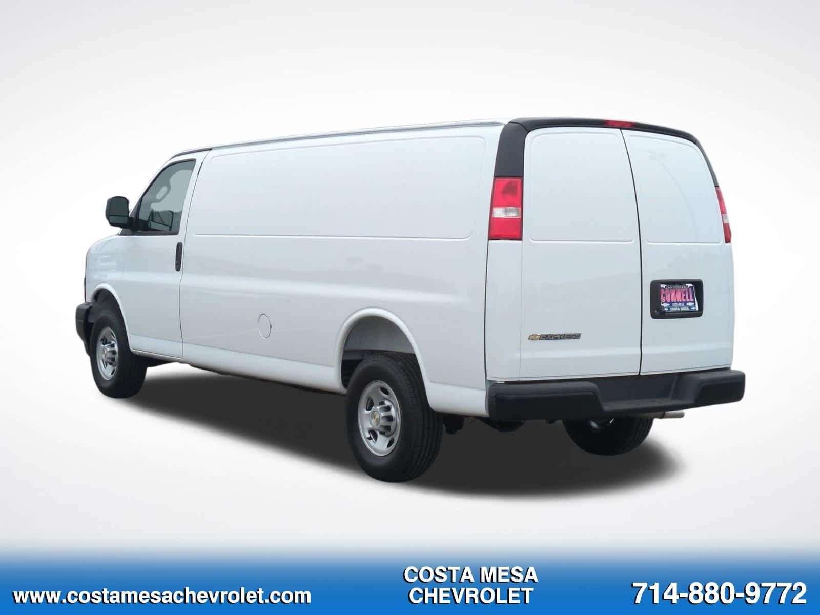 New 2026 Chevrolet Express 2500 Extended RWD image 7