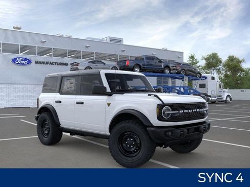 New 2026 Ford Bronco Badlands AWD/4WD image 9