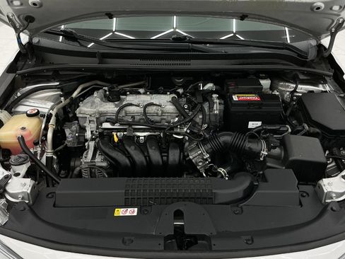 Used 2021 Toyota Corolla LE FWD image 40