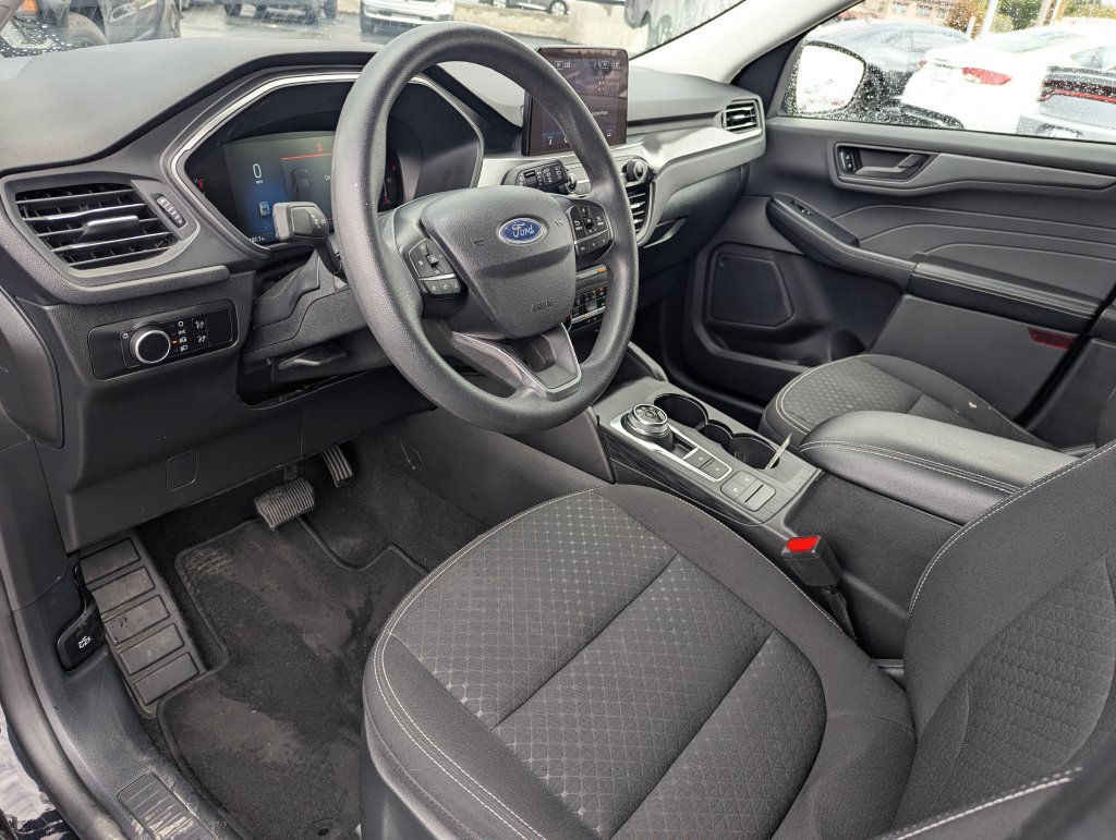 Used 2025 Ford Escape Active AWD/4WD image 24