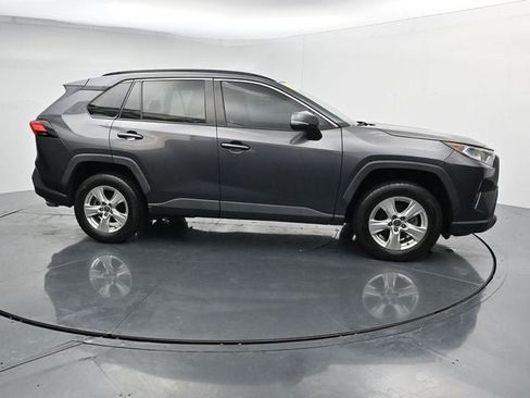 Used 2021 Toyota RAV4 XLE AWD/4WD image 12